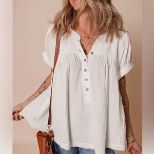 Eesome Textured Short Sleeve Frayed Hem Blouse Size Large